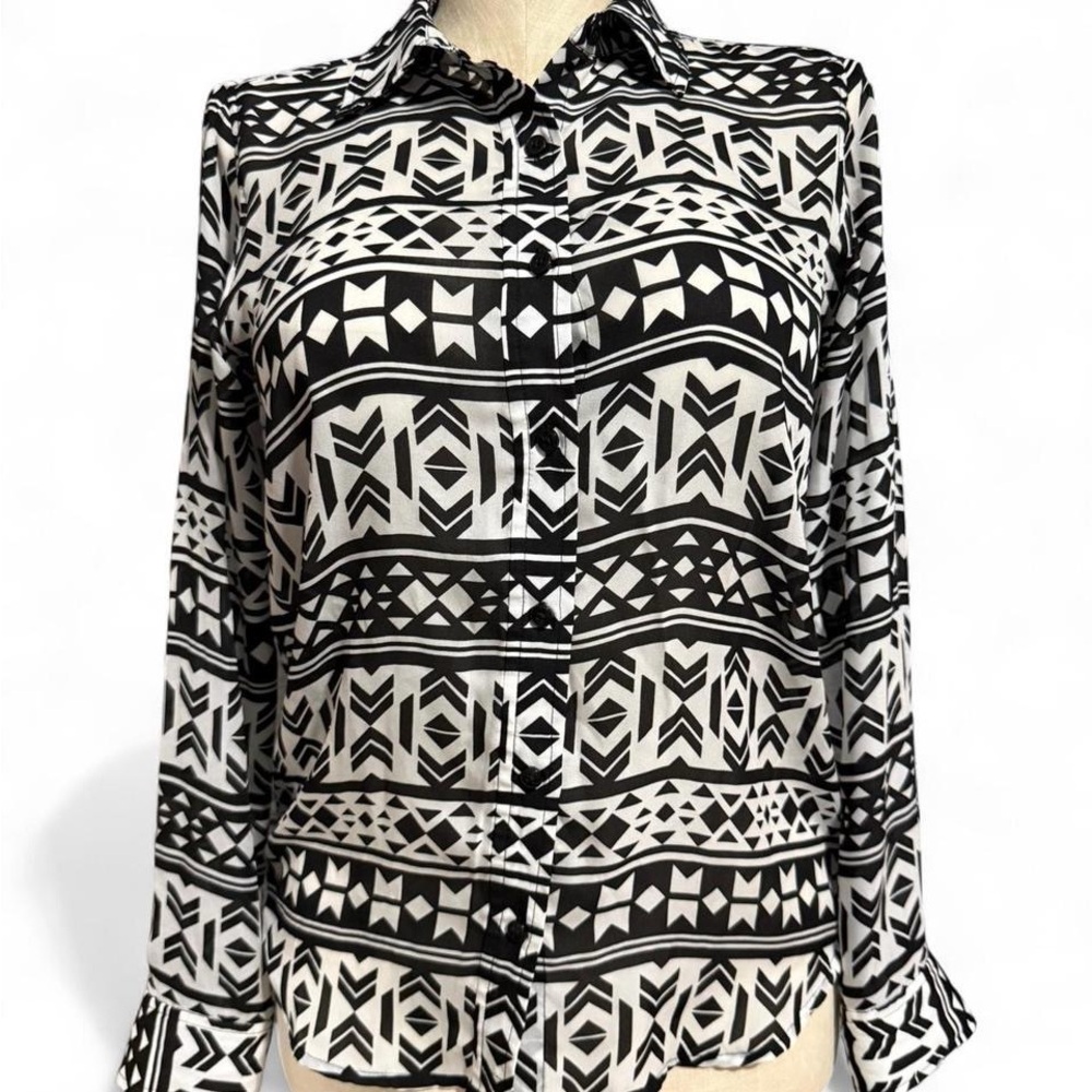 Jones New York Women’s Small Monochrome Patterned Button Down Shirt, Lightweight